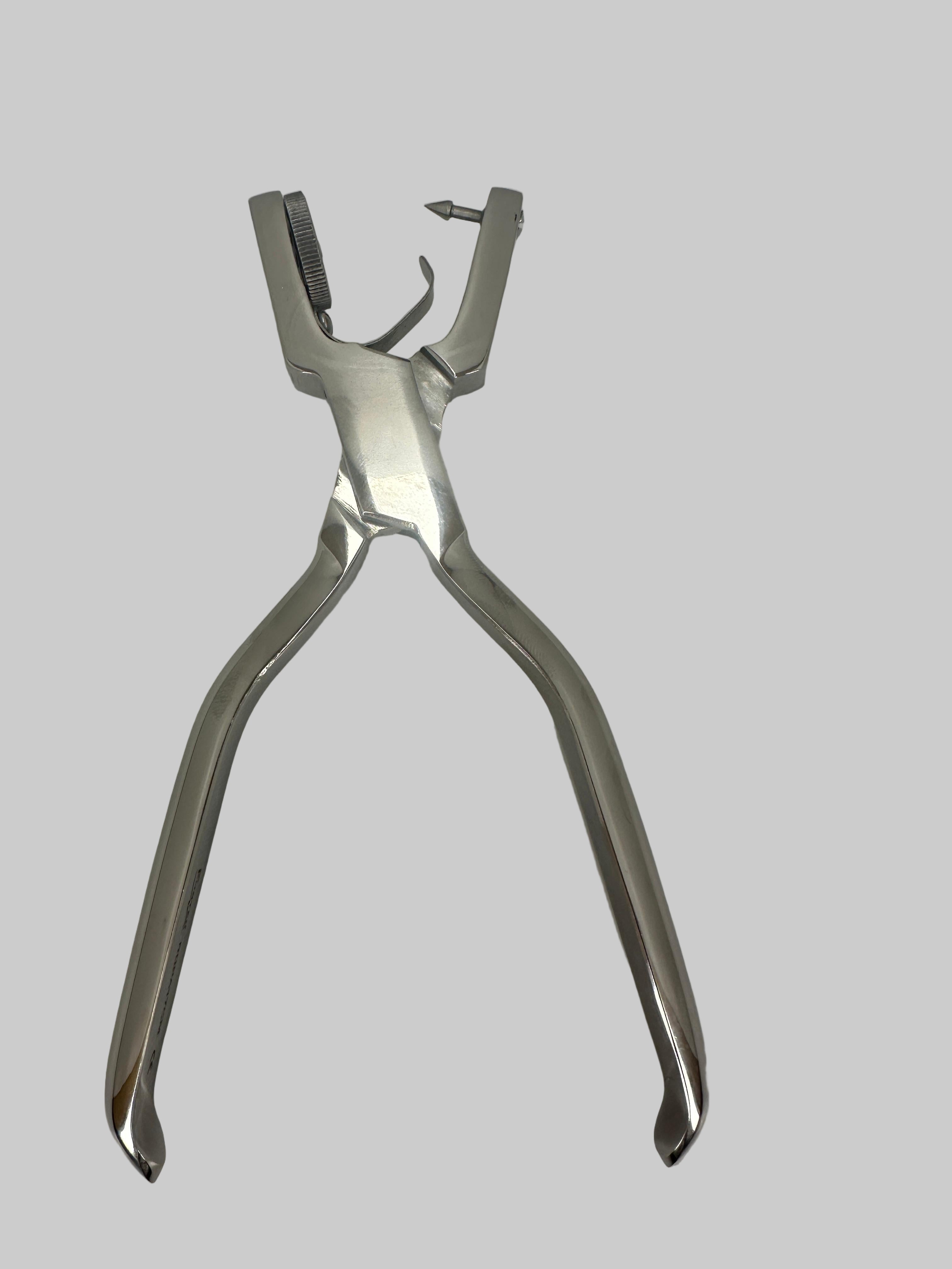 Ainsworth Rubber Dam Punch (17cm)